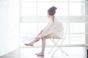 座りっぱなしはむくみの原因